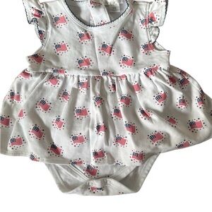 Kissy Kissy 3-6 month darling bubble with American flags.